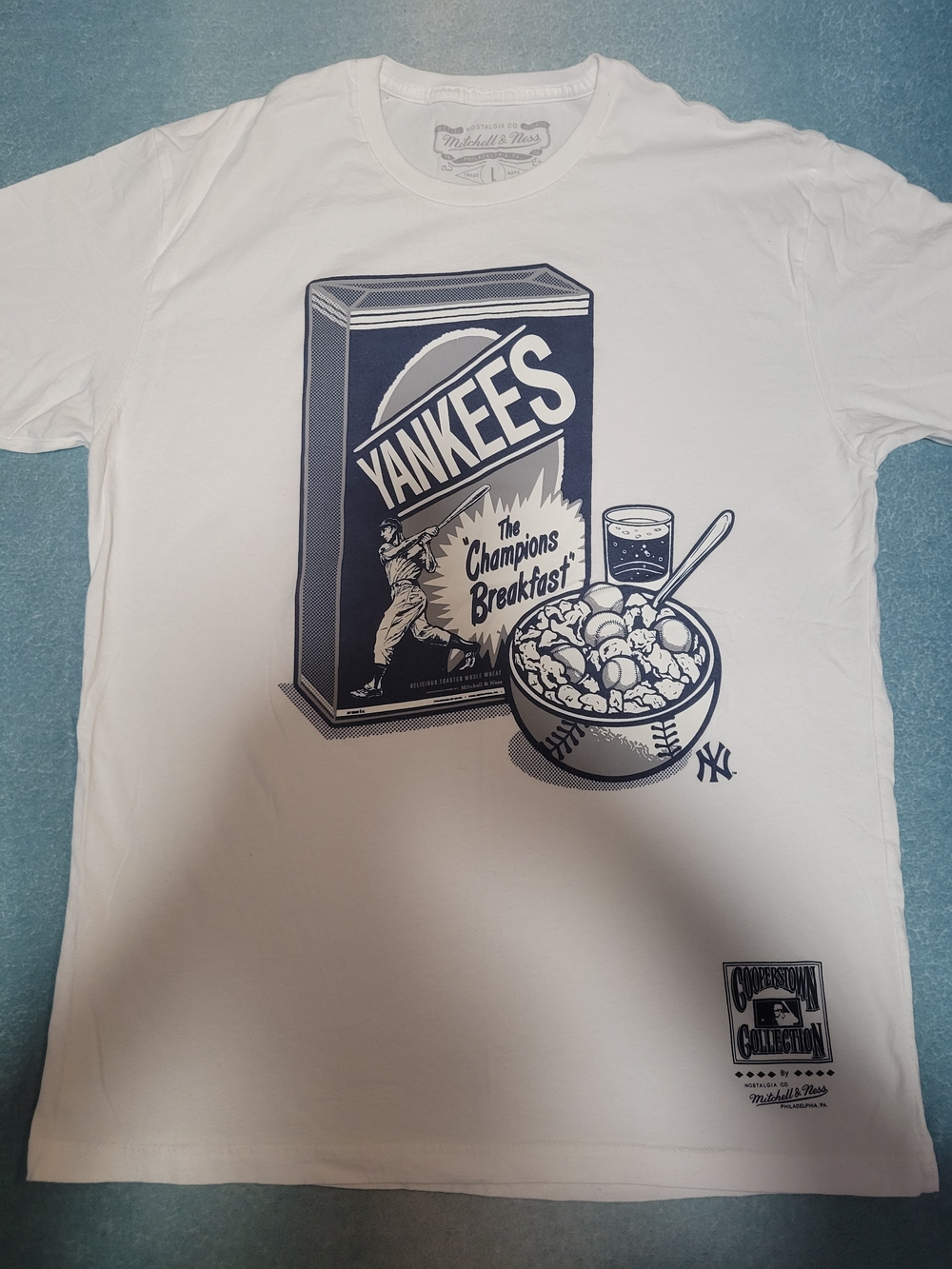 Mitchell & Ness White Yankees Breakfast Graphic Crewneck Tee